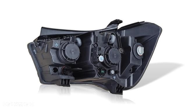 NOWY REFLEKTOR PRZEDNI PRAWY LAMPA HYUNDAI H350 9210259500 - 2