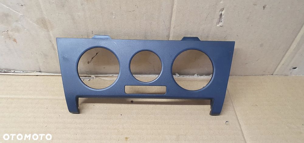Ramka konsoli dekor panelu nawiewu Skoda Rapid 5JA819075A - 1