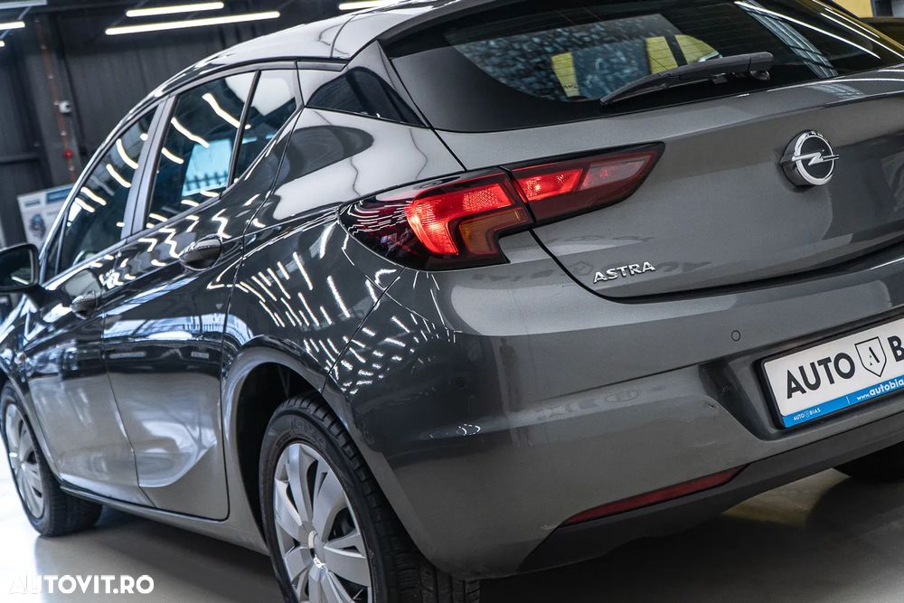 Opel Astra - 32