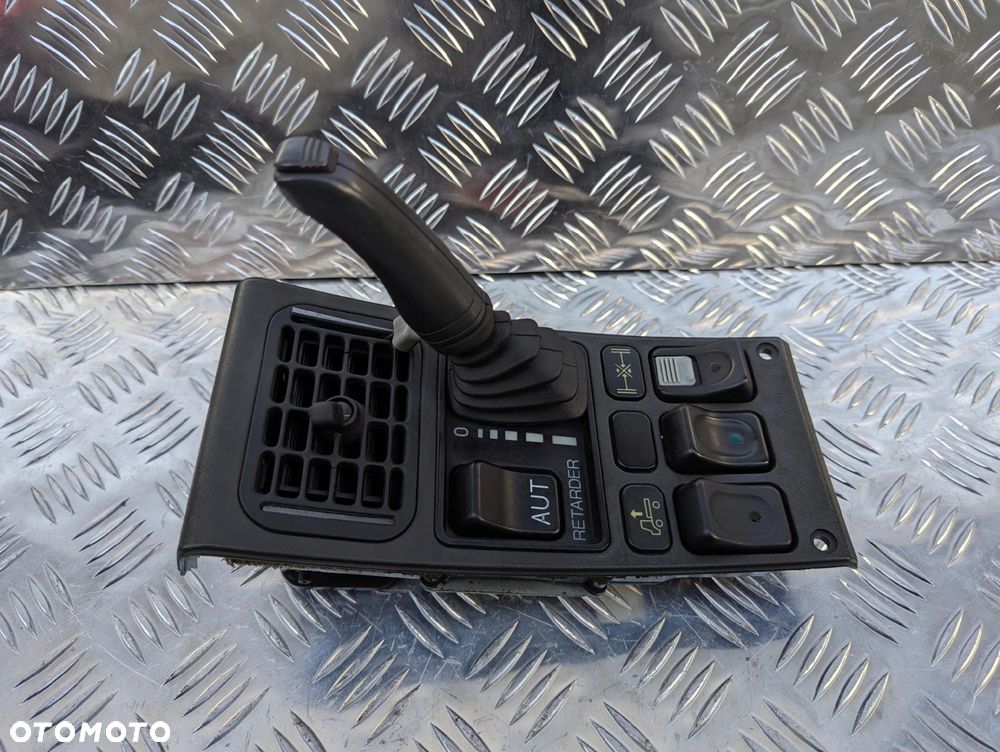 PANEL PRZYCISKI KOKPITU MANETKA RETARDERA SCANIA 4 / 124 - 3