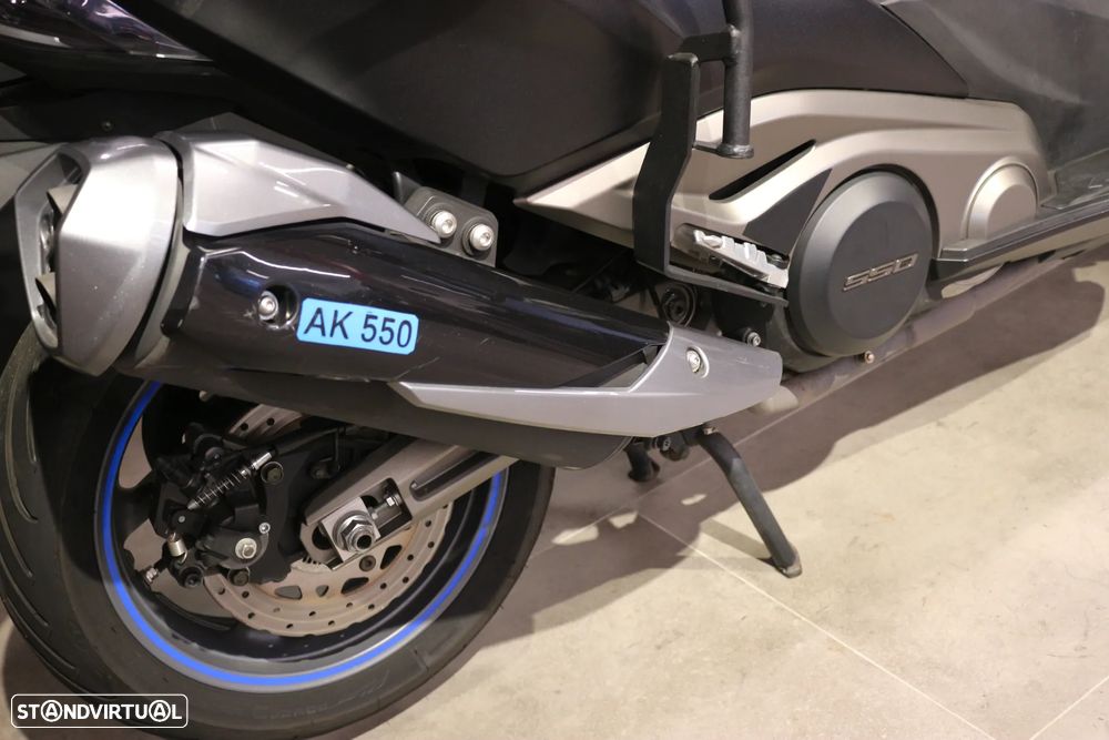 Kymco AK 550 - 5