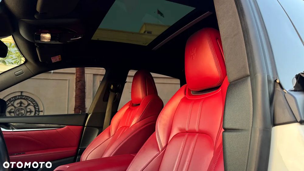 Maserati Levante Q4 GranSport - 12