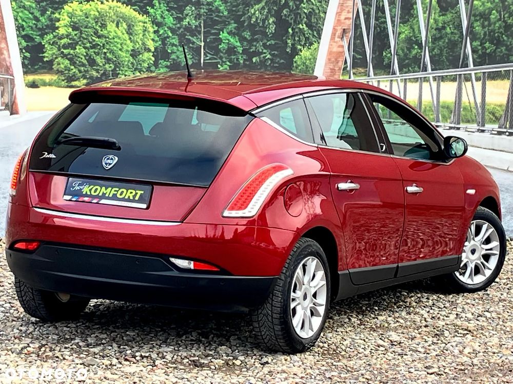 Lancia Delta 1.4 MultiAir 16v Silver - 17