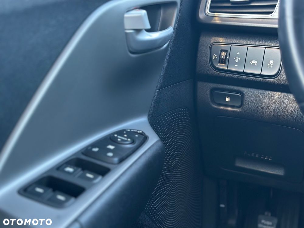 Kia Niro 1.6 GDI Hybrid Business Line - 21