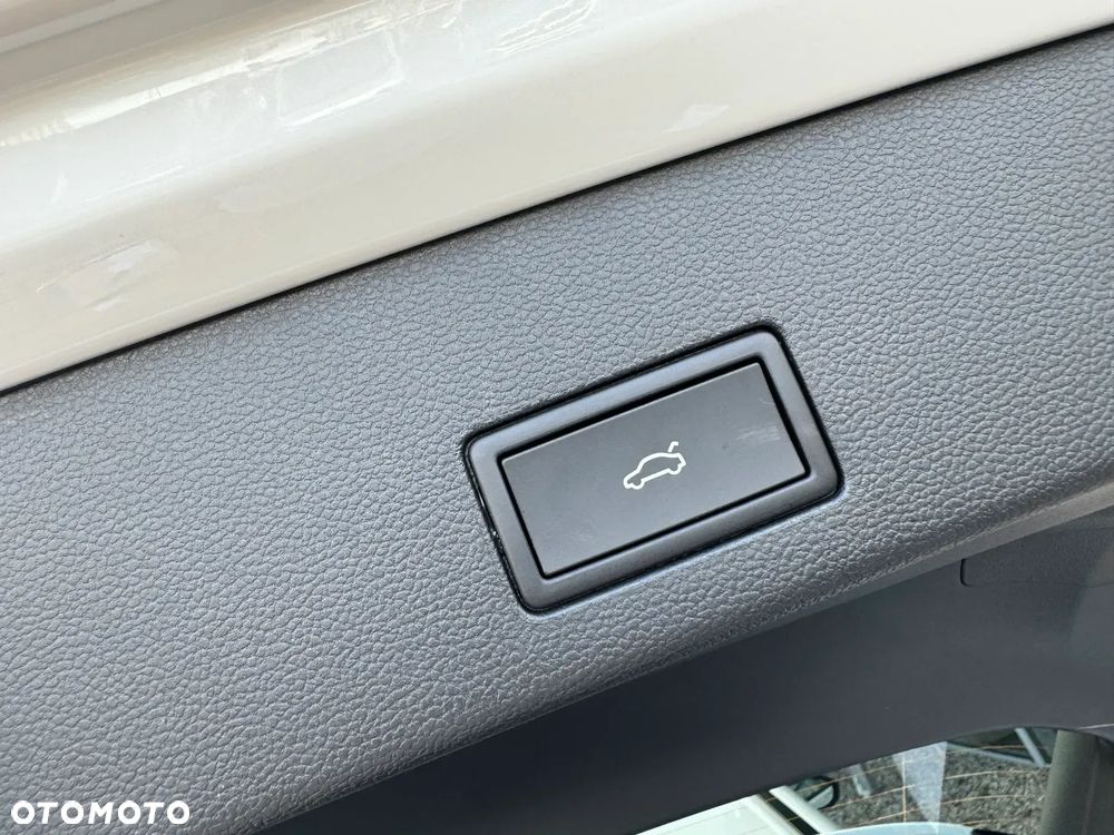 Volkswagen Golf - 14