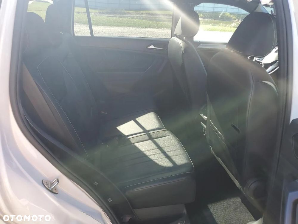 Volkswagen Tiguan - 9