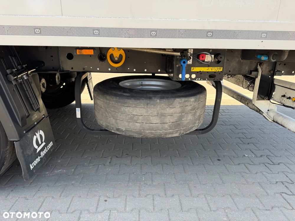 Krone Hakowa, Thermo King SLXi 400 - 26