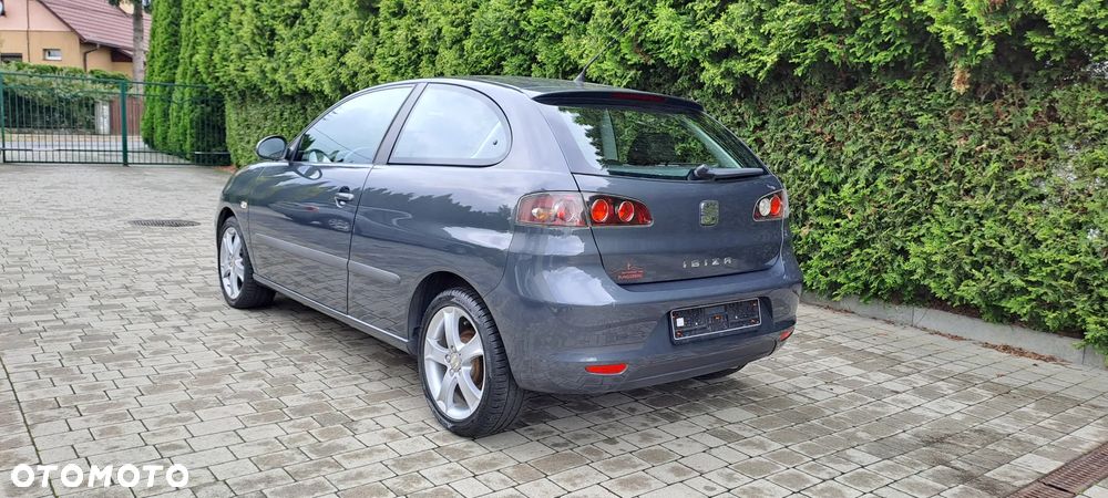 Seat Ibiza SC 1.4 16V Reference - 3