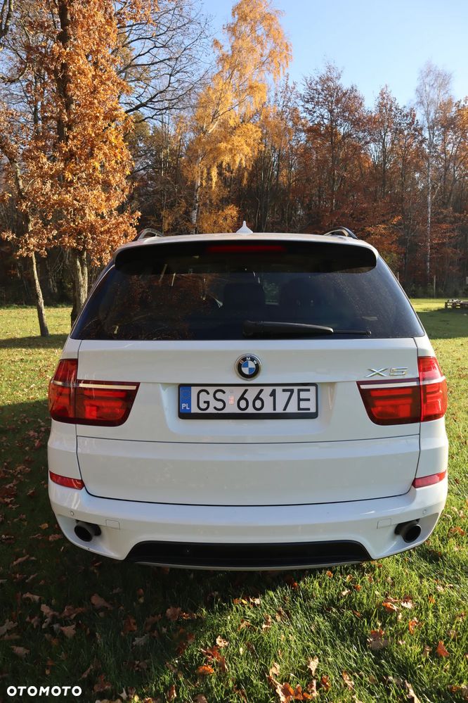 BMW X5 xDrive35i - 16