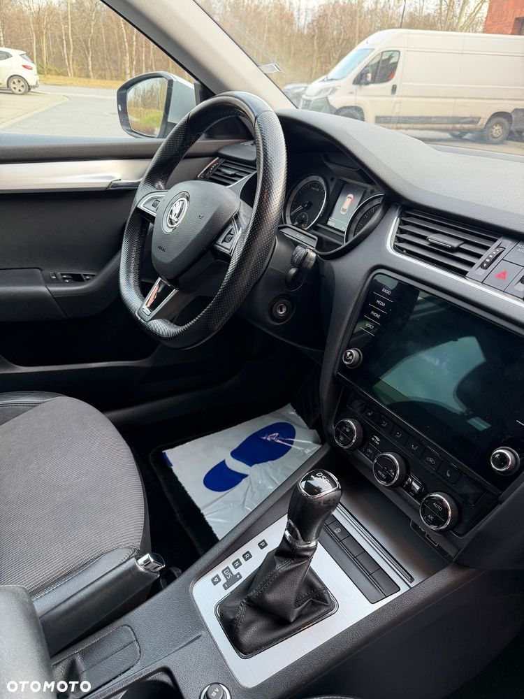 Skoda Octavia 1.5 TSI ACT DSG Ambition - 38