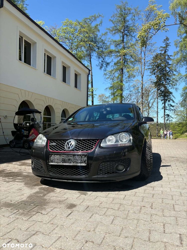 Volkswagen Golf - 2