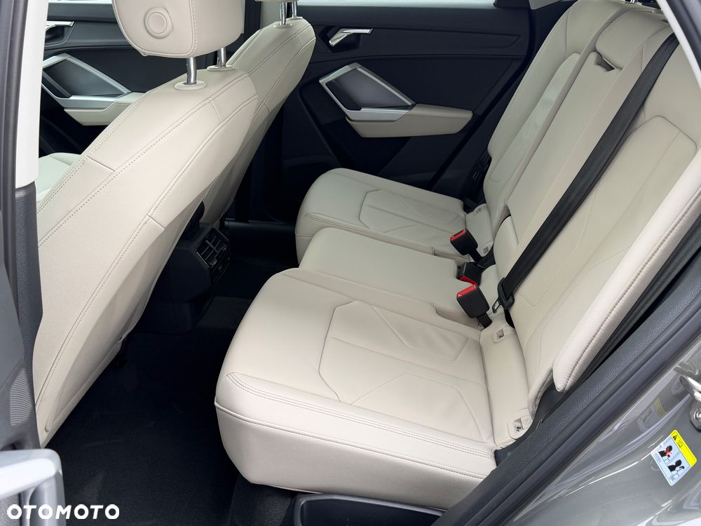 Audi Q3 Sportback 35 TDI S tronic - 13