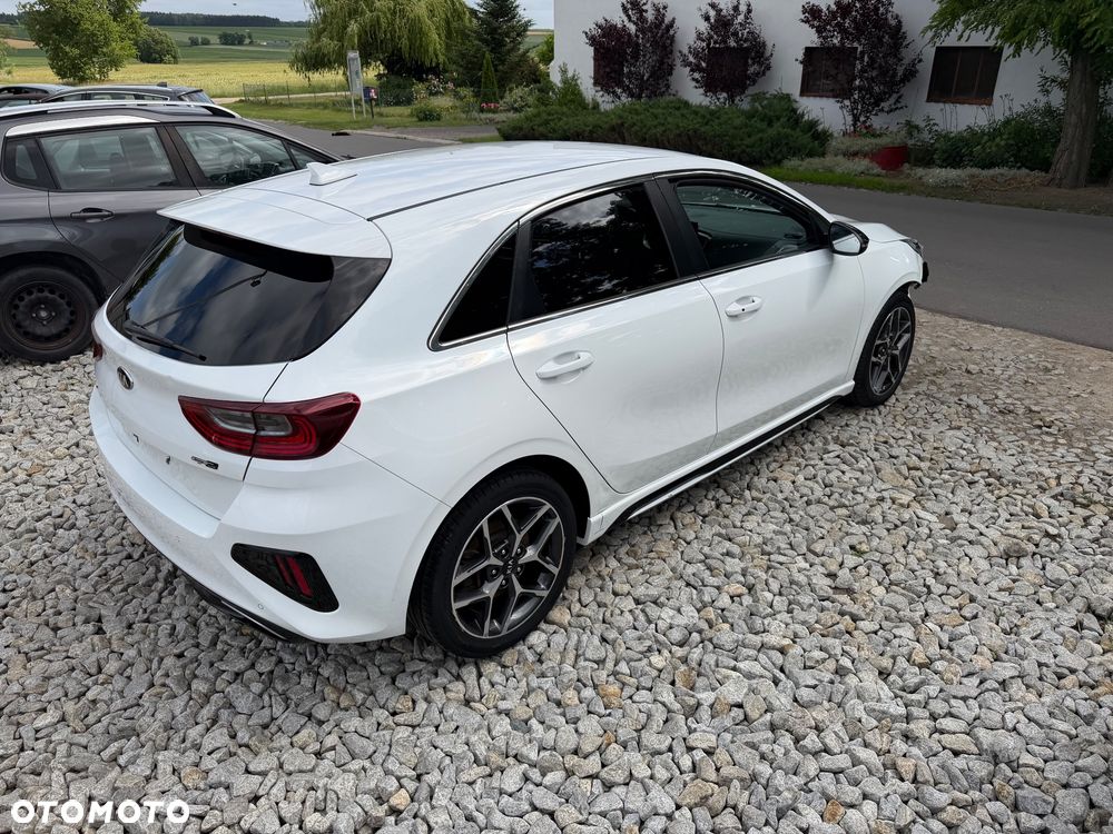 Kia Ceed 1.6 CRDi Eco-Dynamics+ (48V Mild-Hybrid) GT Line - 15