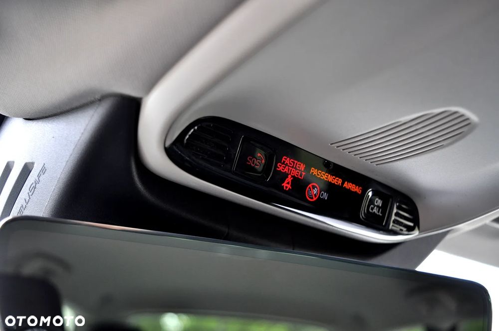 Volvo V90 D4 Momentum Pro - 37