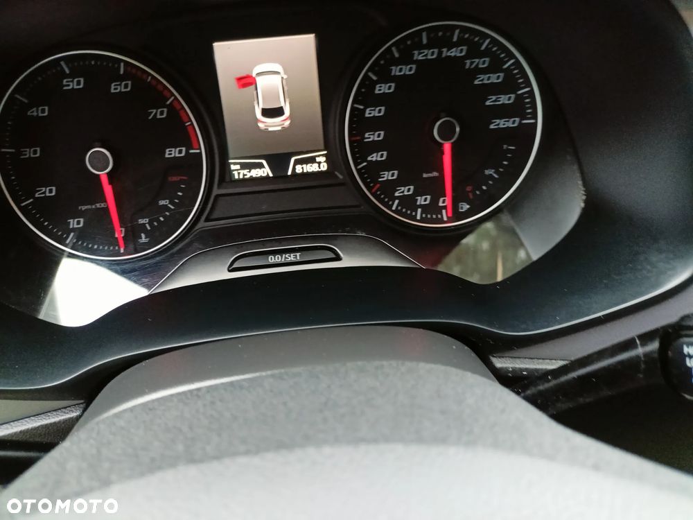 Ford Tourneo Connect - 22