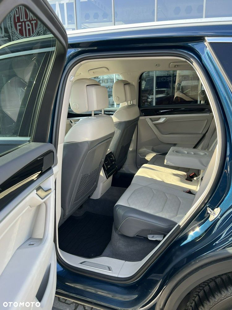 Volkswagen Touareg - 31