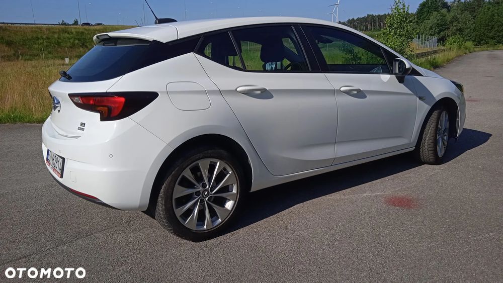 Opel Astra 1.6 D (CDTI) Start/Stop Dynamic - 10