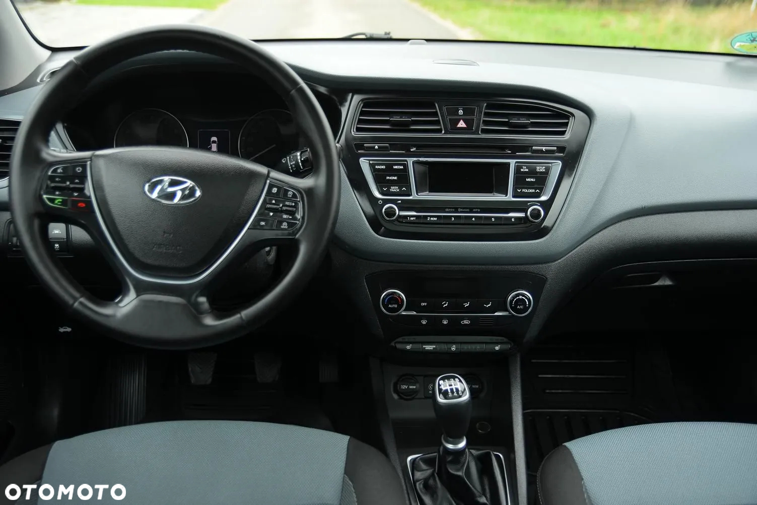 Hyundai i20 1.4 Trend - 31