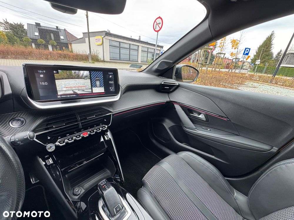 Peugeot 208 1.2 PureTech GT Line S&S EAT8 - 12