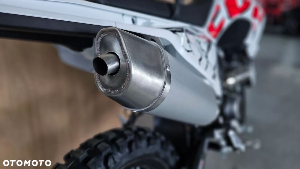 QJMOTOR COV 125X - 20