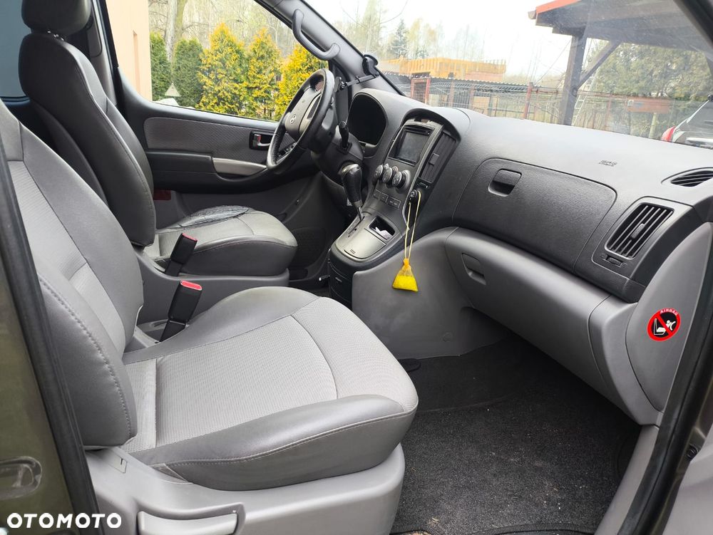 Hyundai H-1 - 4