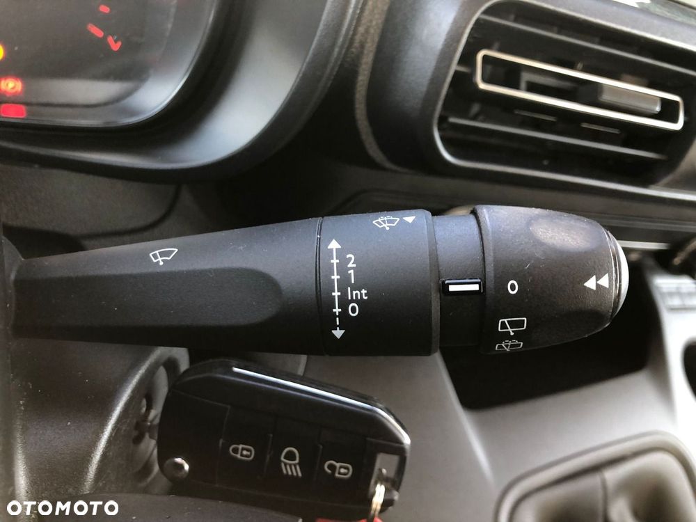 Toyota Proace City Verso 1.5 D-4D Business - 28