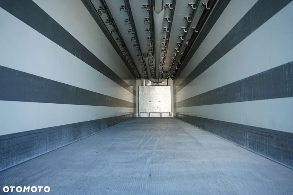 Schmitz Cargobull / CHŁODNIA / HAKÓWKA / THERMO KING SLXI 400 / PALECIARA / OŚ PODNOSZONA / - 15