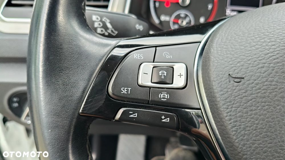 Volkswagen T-Roc 1.5 TSI ACT Style - 22