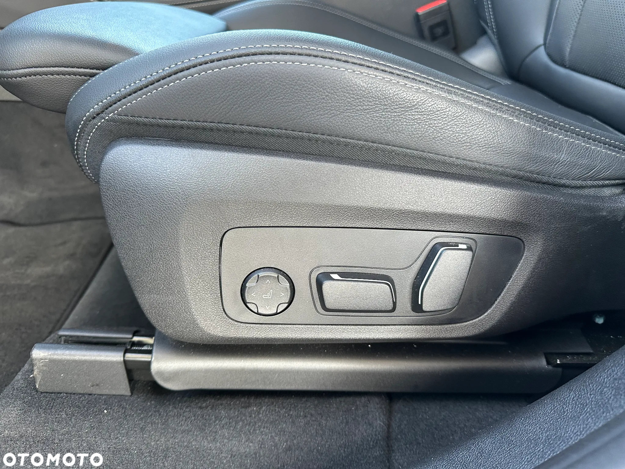 BMW X4 - 10