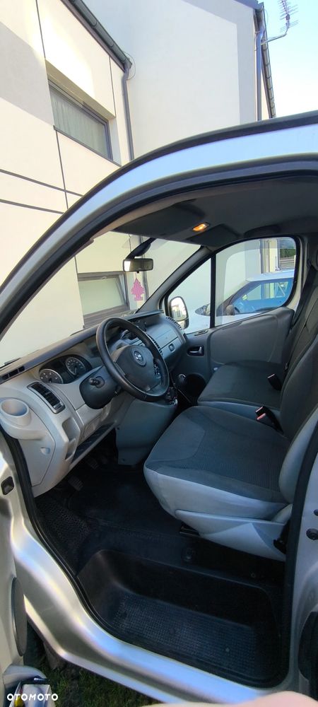 Opel Vivaro L2H1 2.9t - 7