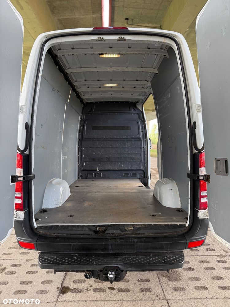 Mercedes-Benz Sprinter - 9