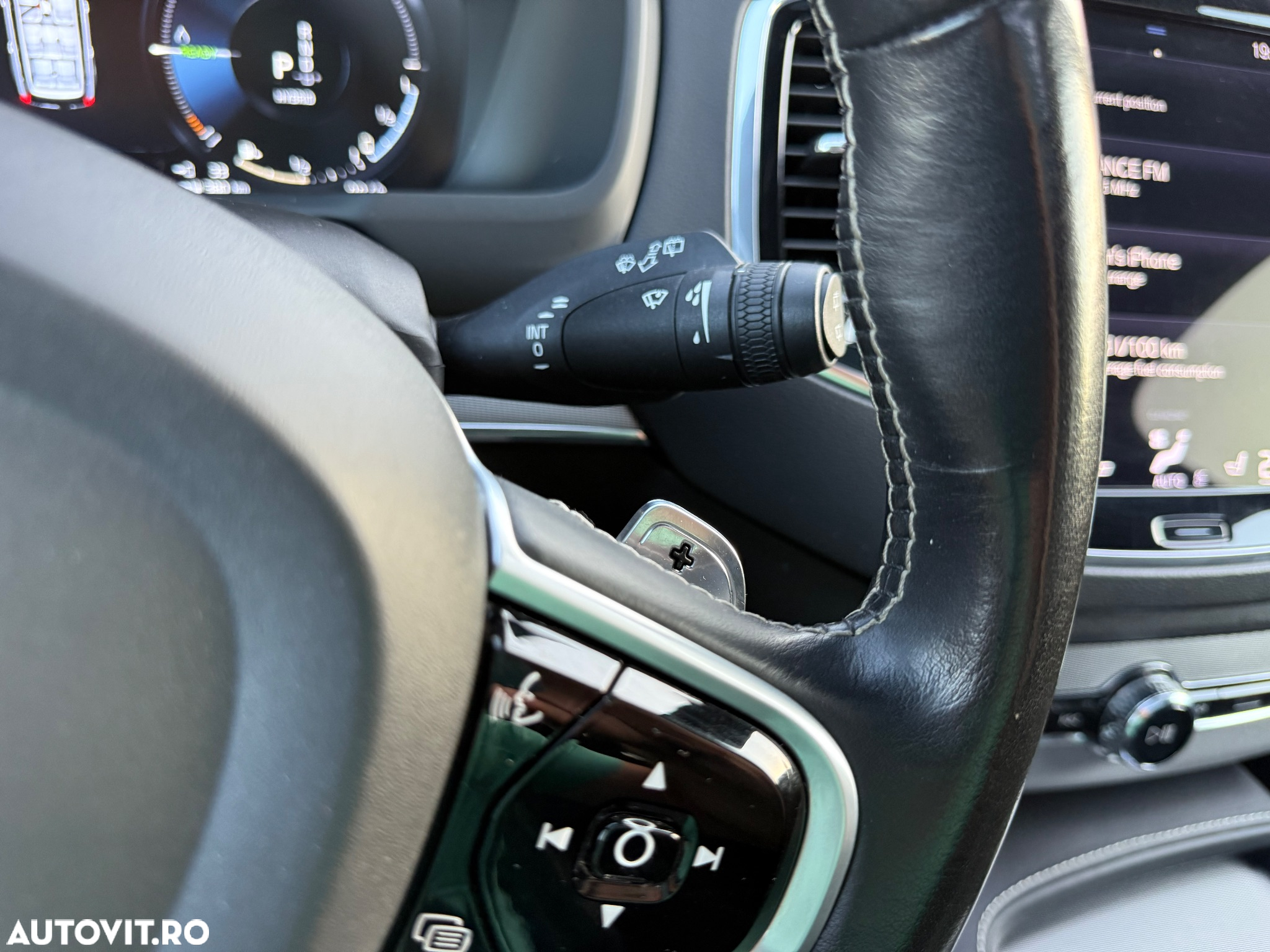 Volvo XC 90 T8 AWD Recharge Geartronic RDesign - 27