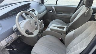 Renault Scénic 1.5 dCi Confort Dynamique - 24