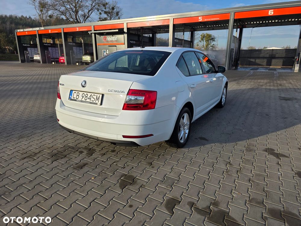 Skoda Octavia 1.6 TDI SCR Ambition - 11