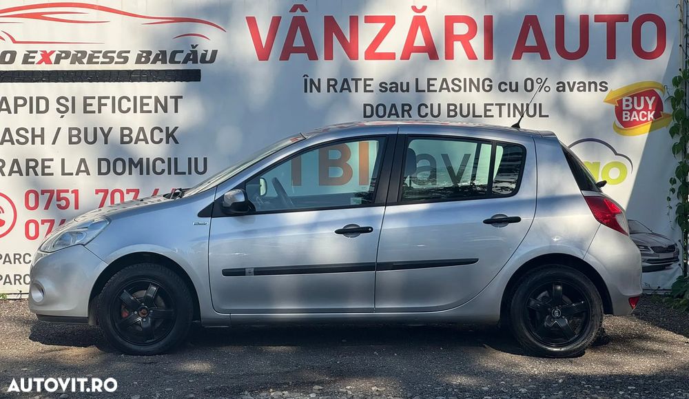 Renault Clio 1.2 16V 75 Collection - 16