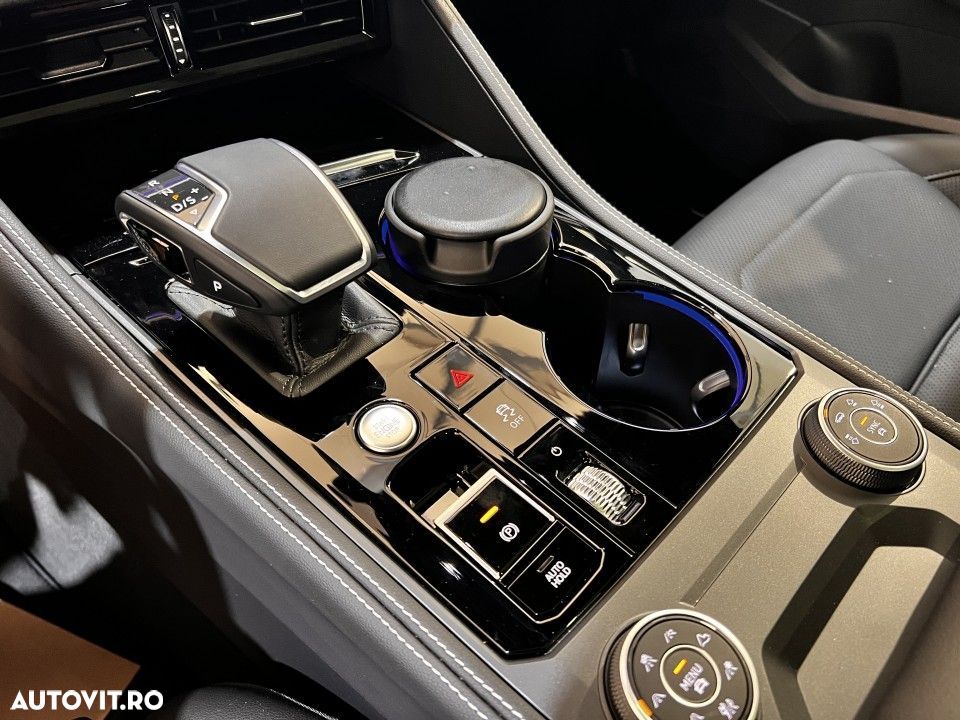 Volkswagen Touareg - 15