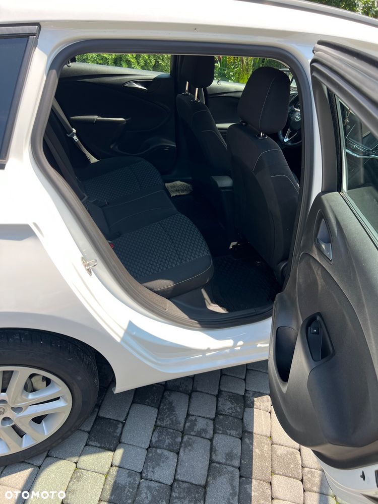 Opel Astra 1.6 CDTI Enjoy S&S - 10