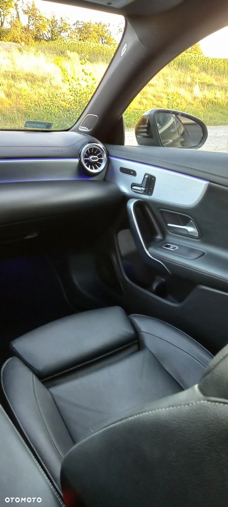 Mercedes-Benz CLA 200 AMG Line 7G-DCT - 22