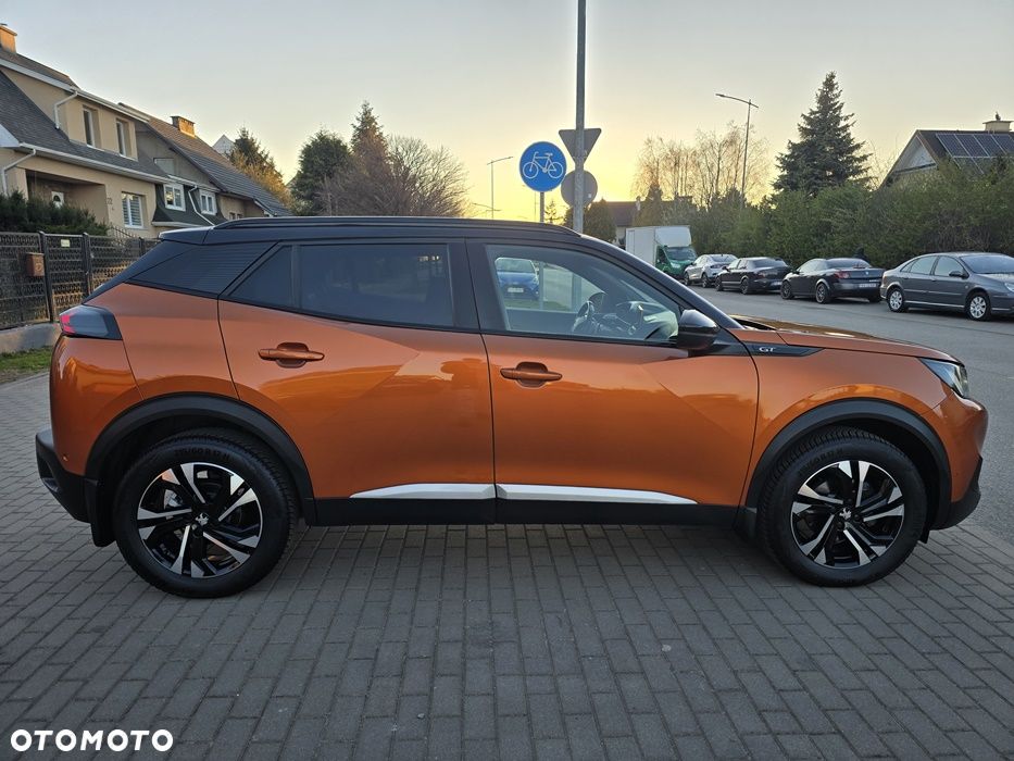 Peugeot 2008 PureTech 130 EAT8 GT - 6