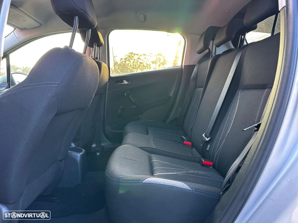 Peugeot 208 1.4 HDi Access - 13