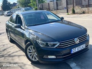 Volkswagen Passat 2.0 TDI DSG Comfortline - 1