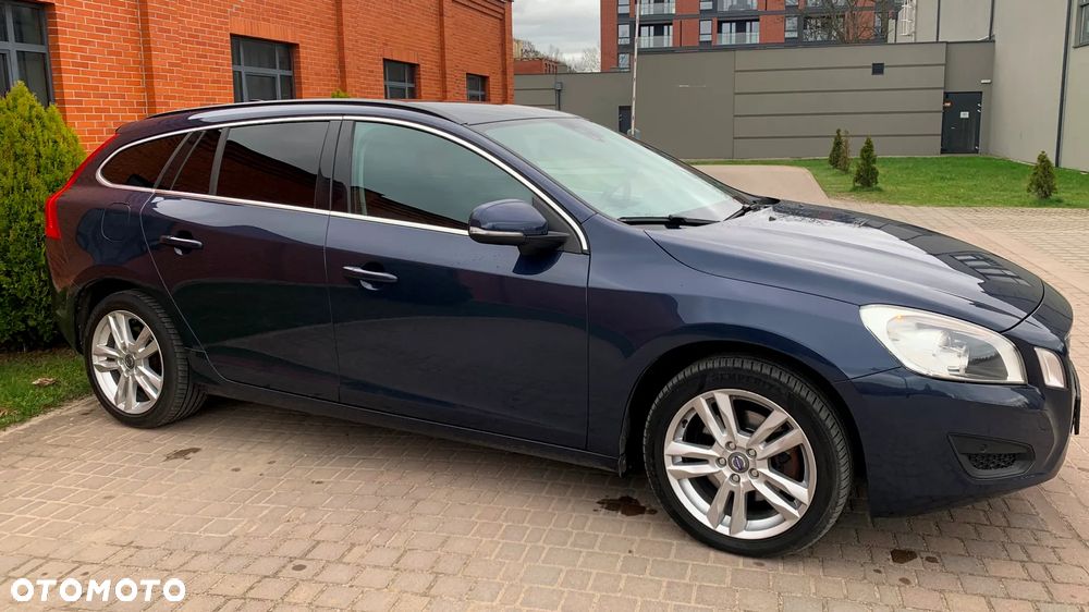 Volvo V60 ver-d2-momentum - 35
