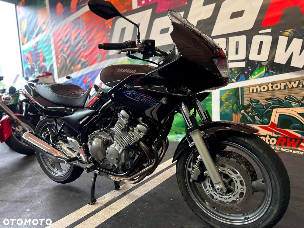 Yamaha XJ - 22