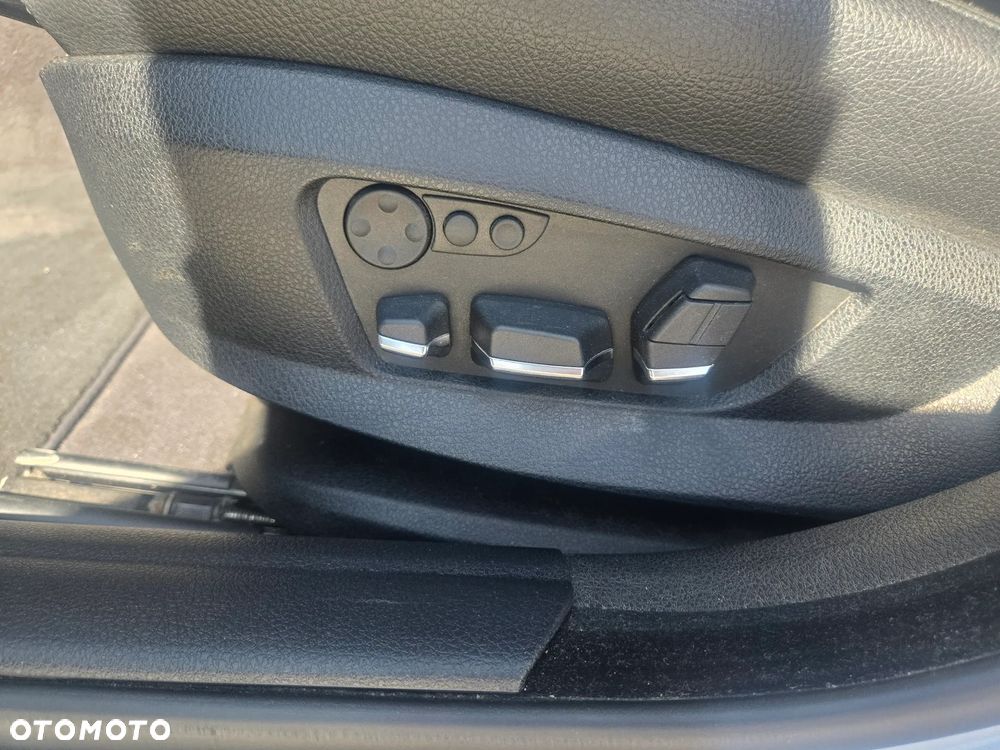 BMW Seria 5 - 23