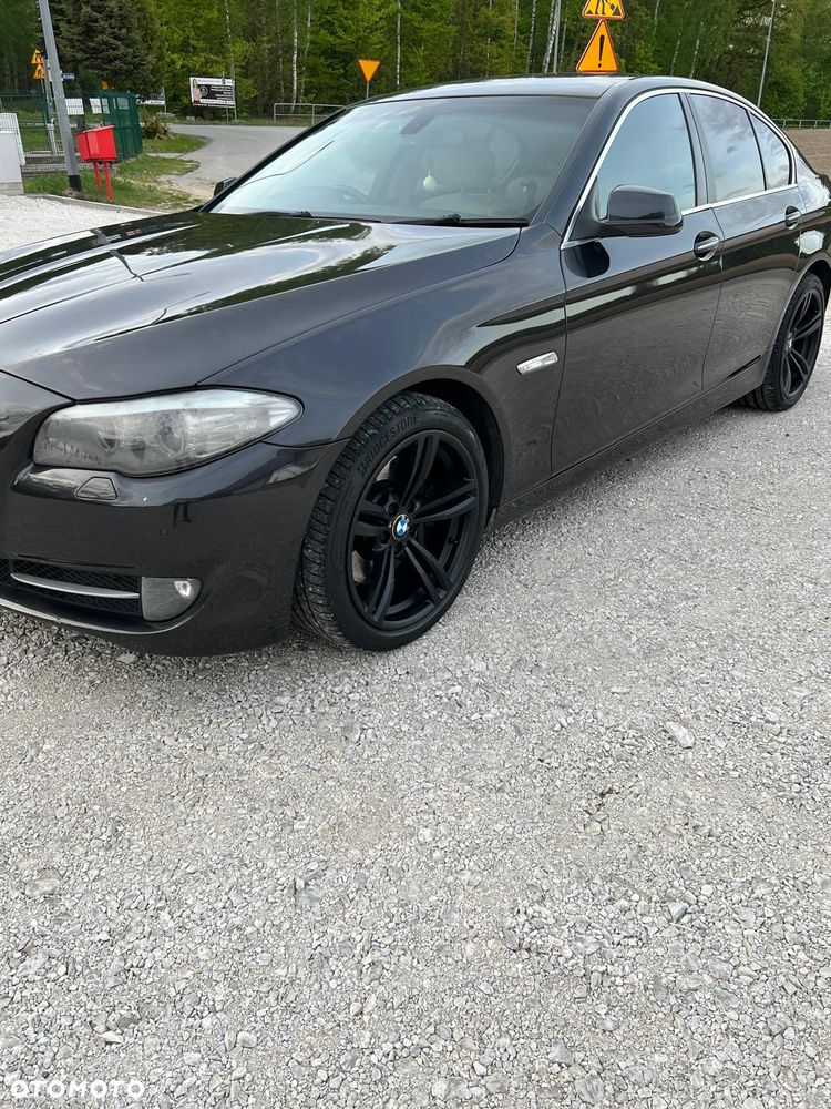 BMW Seria 5 525d - 7