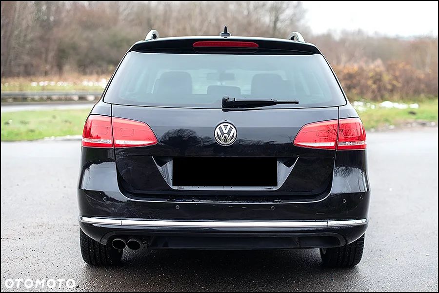 Volkswagen Passat - 4