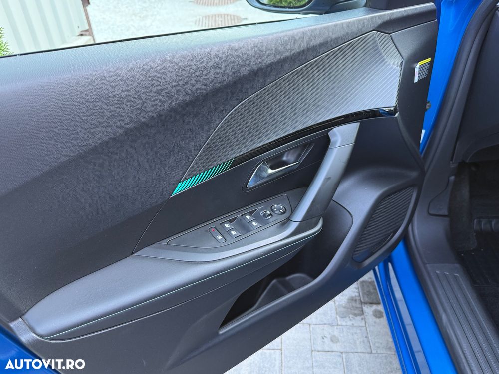 Peugeot 2008 1.5 BlueHDI EAT8 STT Allure Pack - 27