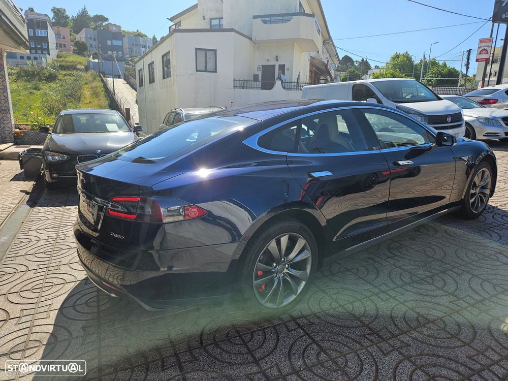 Tesla Model S P85D - 13