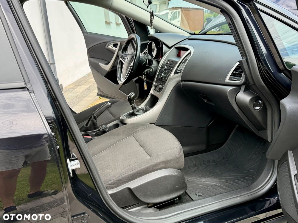 Opel Astra 1.4 Turbo - 23