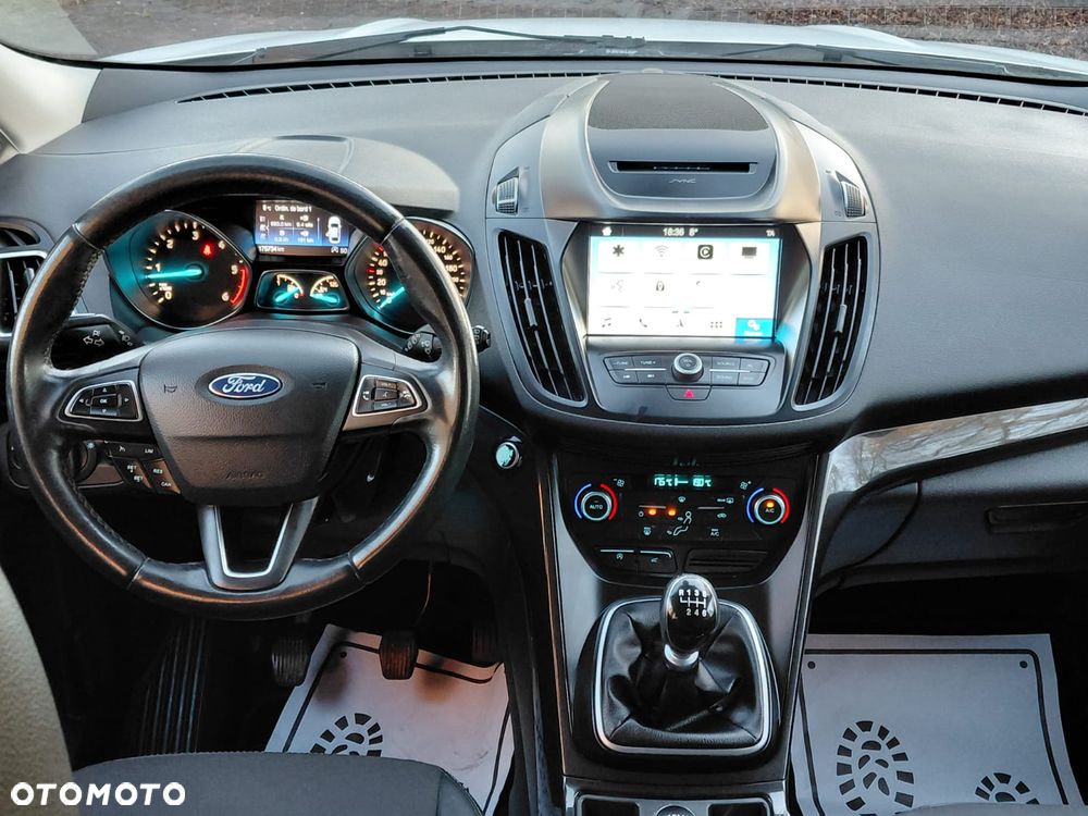 Ford Kuga 2.0 TDCi 4x4 Titanium - 6